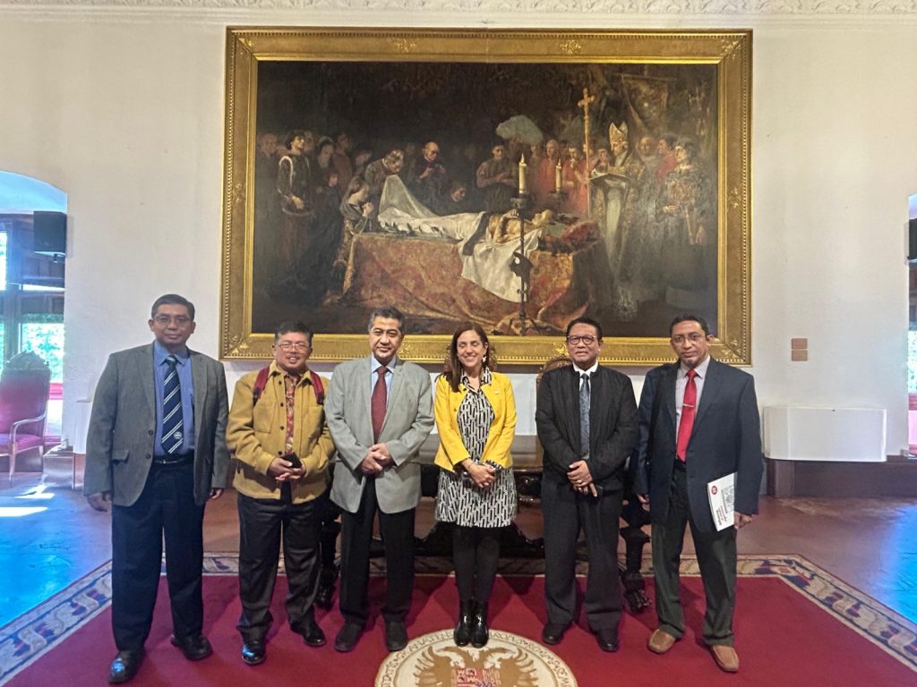 Universitas Darussalam Gontor Dan Universidad De Granada Perkuat Kerjasama Akademik