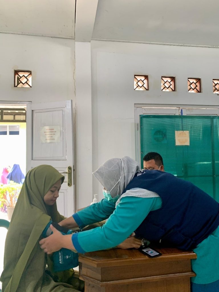 UNIDA Gontor Kelas C Selenggarakan Tes Kesehatan Bagi Civitas Akademika