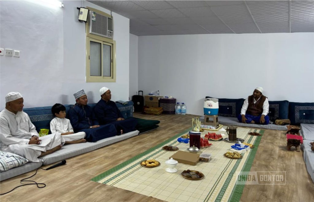 Kultum Ramadhan: KKN Internasional UNIDA Gontor Gelar Kajian Ilmiah di Makkah, Perkuat Iman dan Ilmu di Bulan Suci