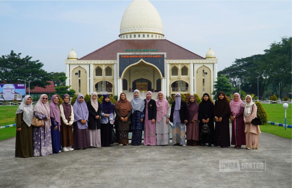 Kunjungan PSU dan 12 Lembaga Pendidikan Thailand ke UNIDA Gontor Kelas C dan Gontor Putri