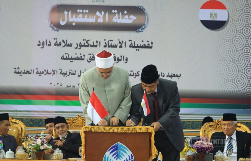 Al-Azhar Kairo dan UNIDA Gontor Tandatangani Komitmen Kerja Sama, Perkuat Kolaborasi Dua Lembaga Besar