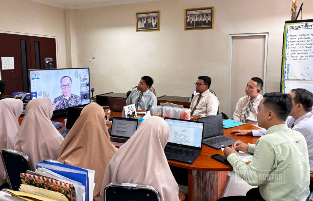 Diskusi kurikulum OBE Prodi Tadris Bahasa Inggris UNIDA Gontor bersama pakar pendidikan
