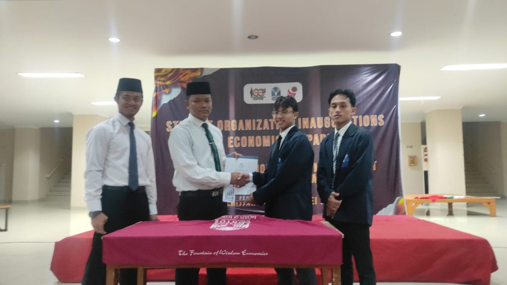 Pelantikan Pengurus HMP Ekonomi Islam UNIDA Gontor 2025 Berlangsung Khidmat dan Penuh Harapan