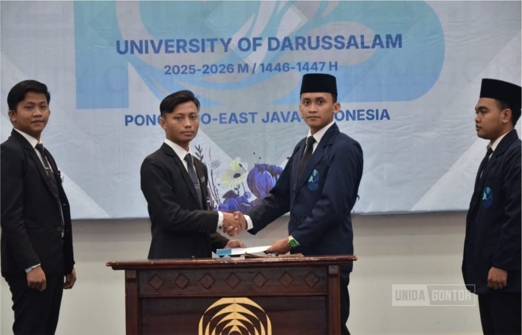 Serah Terima Amanat dan Laporan Pertanggungjawaban Dewan Mahasiswa UNIDA Gontor