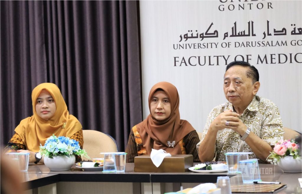 FK UNIDA Gontor Gelar Refreshing Akreditasi Bersama FK UM Surabaya