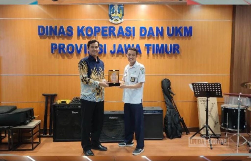 Mahasiswi Fakultas Syariah UNIDA Gontor jalani PPL di DISKOP Jawa Timur.