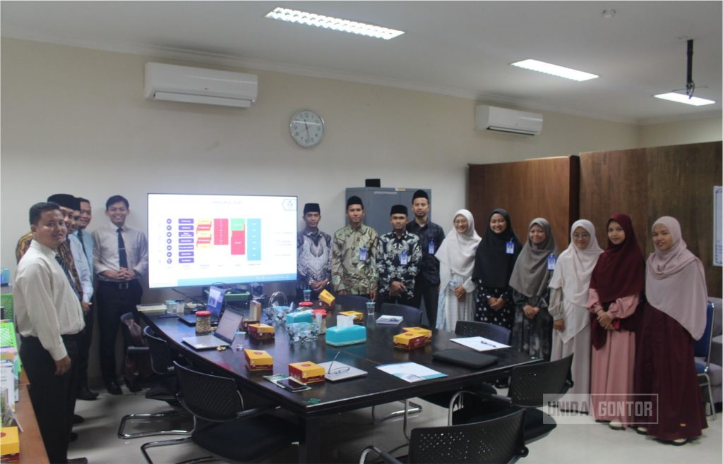 Kunjungan Thursina IIBS ke DPB UNIDA Gontor Perkuat Program Bahasa Arab