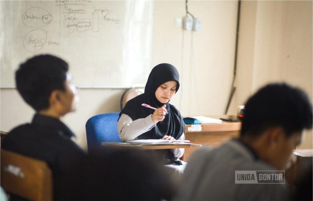 DPB UNIDA Gontor Selenggarakan Kelas Bahasa Tingkatkan Kompetensi Mahasiswa