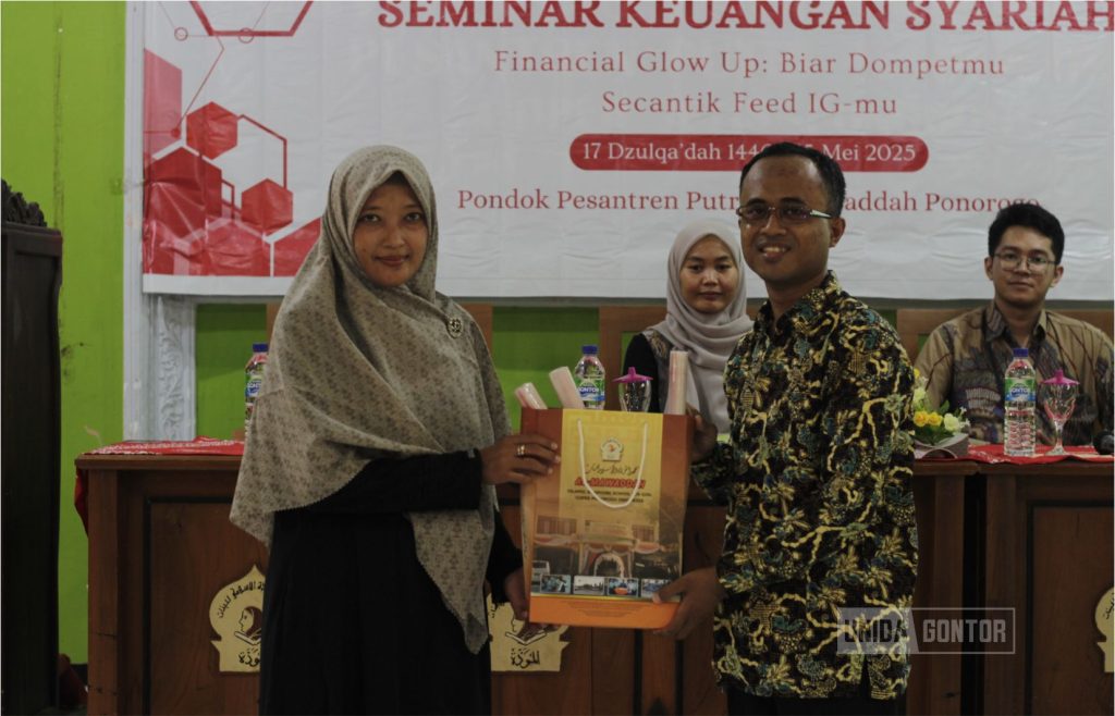 GIS UNIDA Gontor dan BEI Jateng 2 Gelar Literasi Pasar Modal Syariah