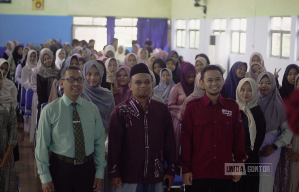 Saham Syariah Goes to School: Edukasi Menabung dan Investasi Sejak Dini