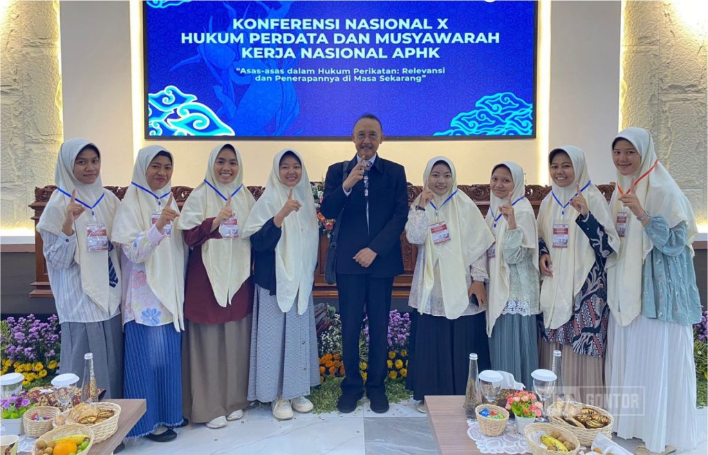 Mahasiswi PMH UNIDA Gontor Ikuti Konferensi Nasional X Hukum Perdata APHK