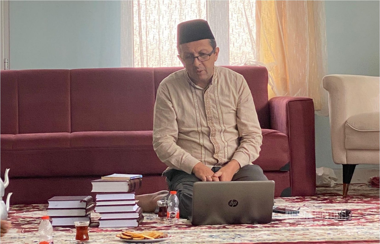 Mahasiswi AFI UNIDA Gontor mengikuti kegiatan SPL di Yayasan Nur Semesta, Ciputat, Tangerang Selatan, membahas pemuda dalam Risalah Nur Badiuzzaman Said Nursi.