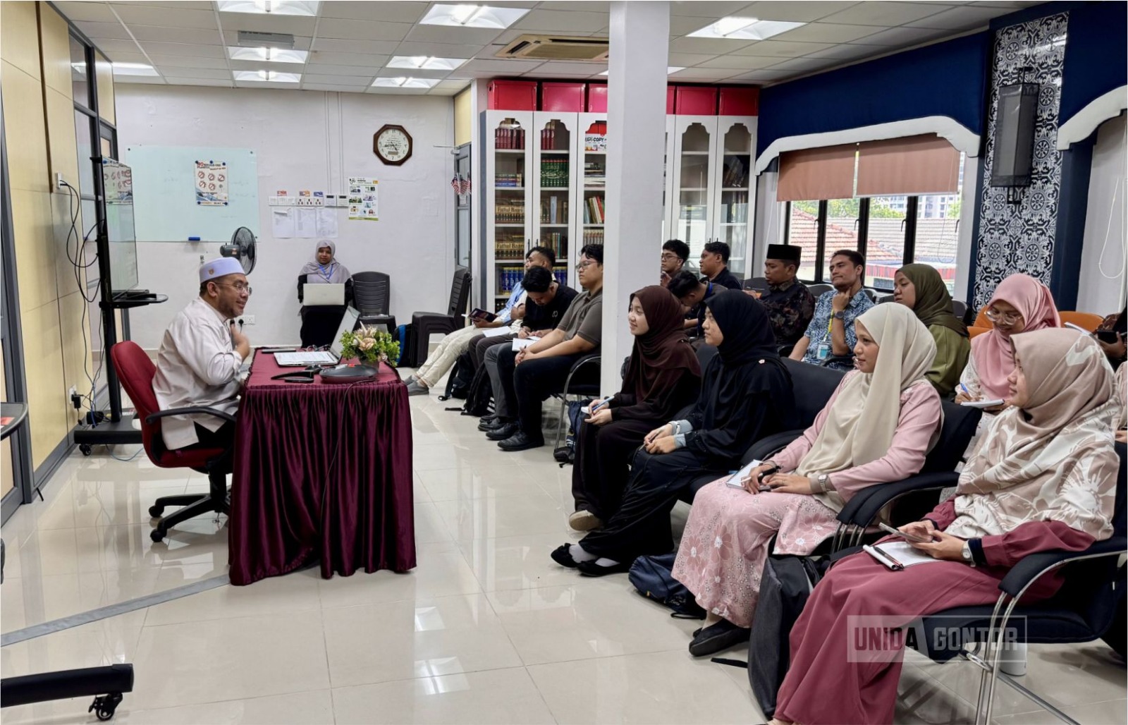 Delegasi mahasiswa UNIDA Gontor mengikuti Program Pemimpin Belia ISDEV USM di Pulau Pinang.