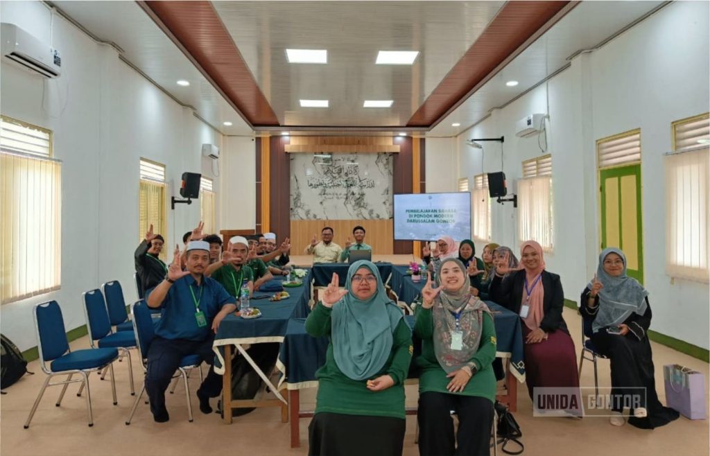 Guru Brainy Bunch Malaysia Pelajari Sistem Bahasa Terpadu Intra dan Ekstrakurikuler Gontor