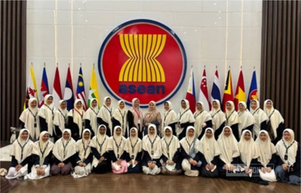 Mahasiswi HI UNIDA Gontor Kunjungi Sekretariat ASEAN, Dalami Diplomasi Kawasan Asia Tenggara