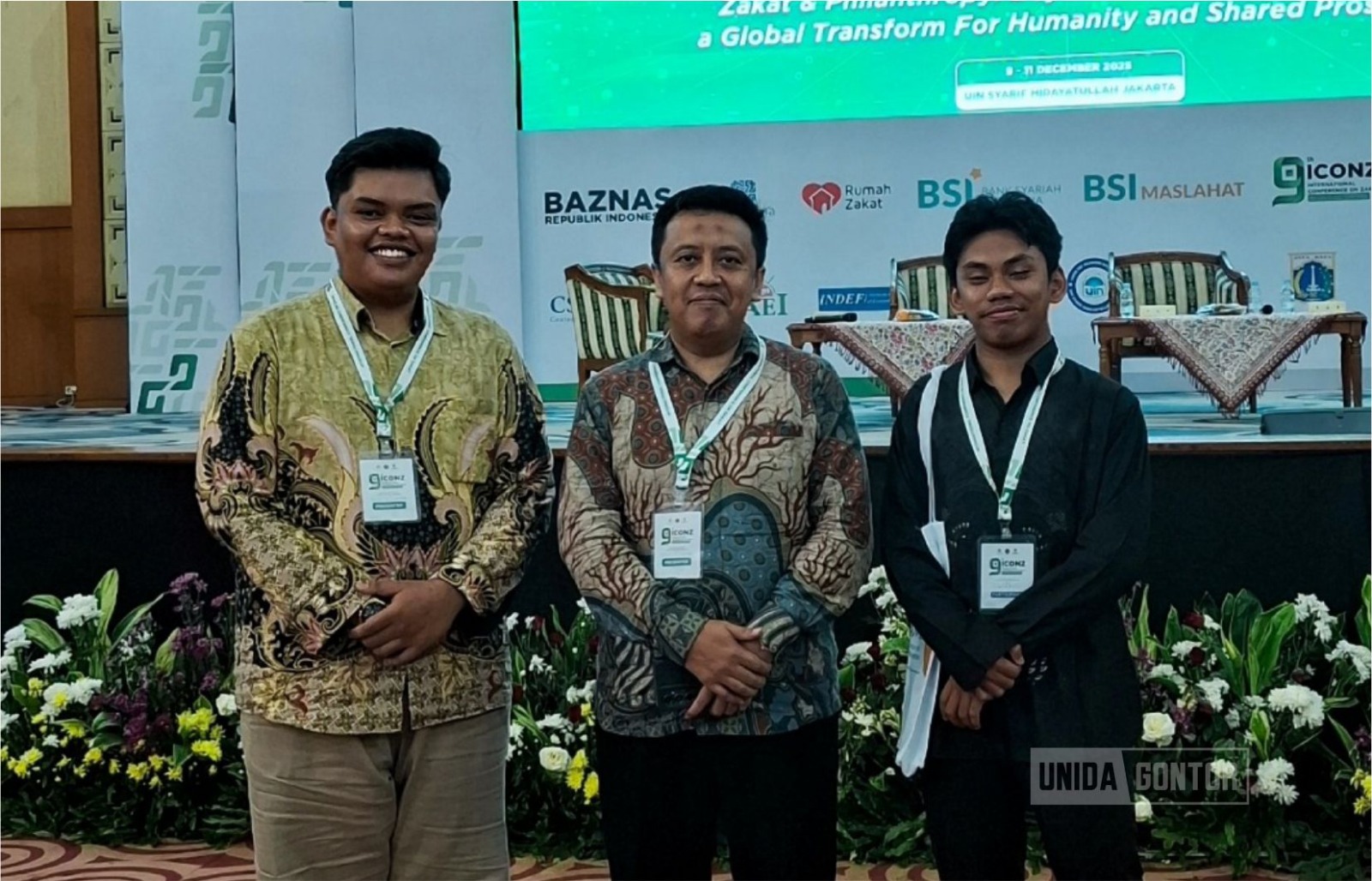 Dua mahasiswa UNIDA Gontor menjadi presenter pada ICONZ 9 BAZNAS di UIN Jakarta.