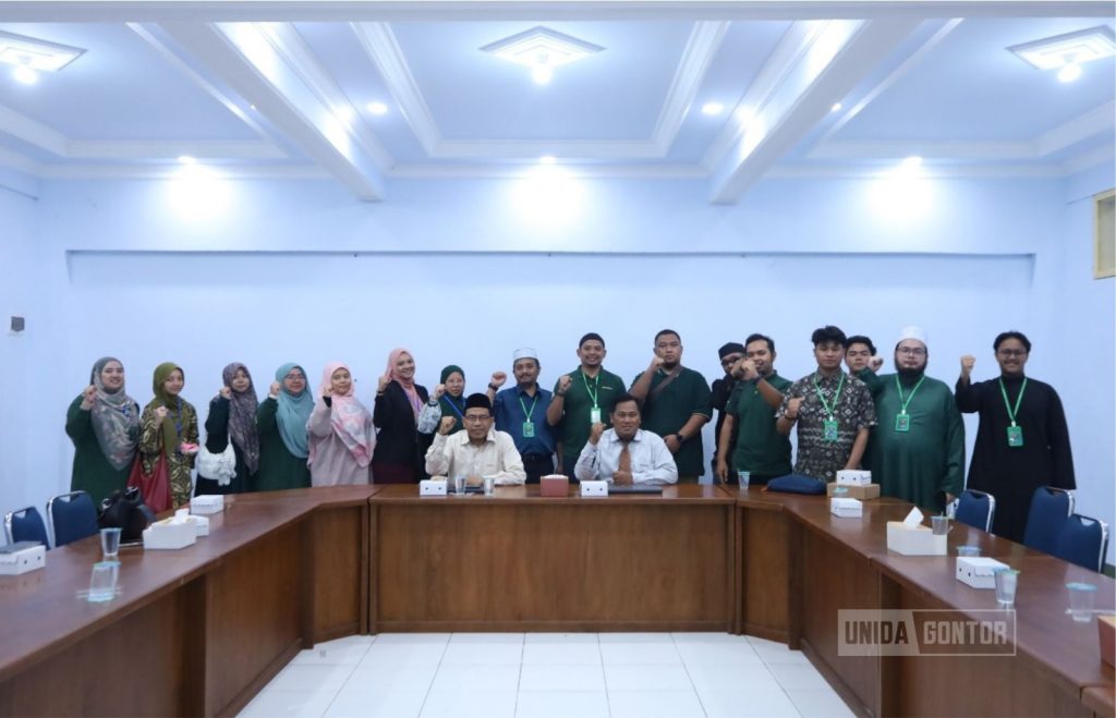 Guru Brainy Bunch Malaysia Dalami Pendidikan Karakter dan Bahasa di Pondok Modern Darussalam Gontor