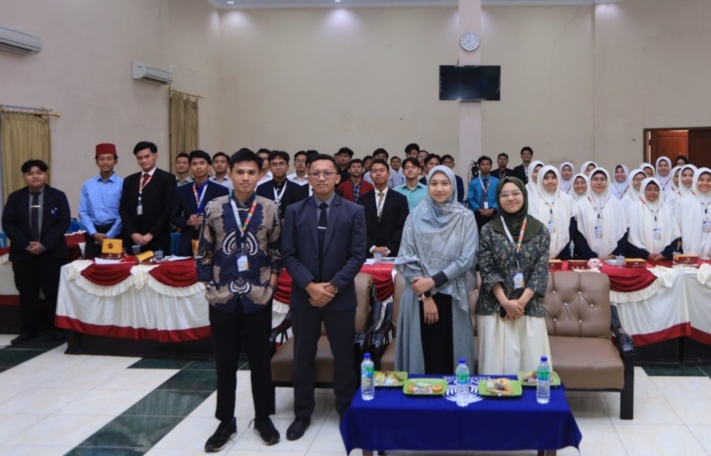 Fakultas Humaniora UNIDA Gontor Gelar Diplomatic Course untuk Ciptakan Diplomatis Muslim Berkualitas