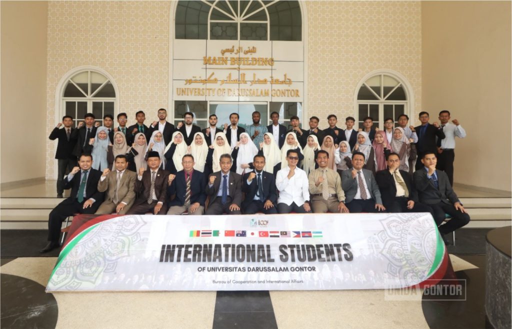 2nd International Student Festival UNIDA Gontor Sukses Digelar, Hadirkan Ragam Budaya dari 10 Negara