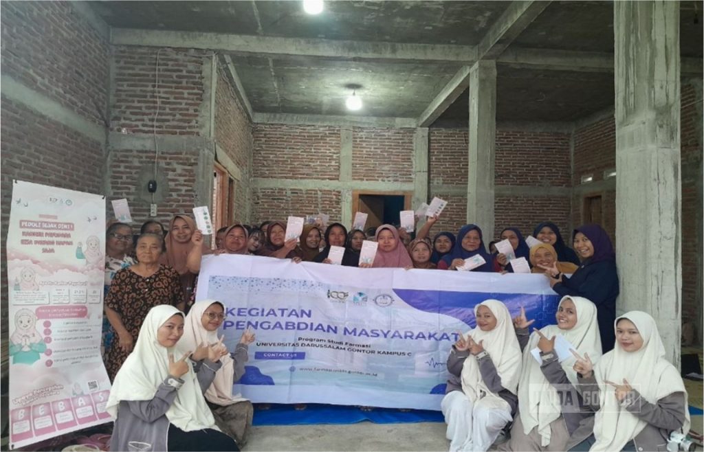Mahasiswi Farmasi UNIDA Gontor Gelar Pink Ribbon Ngawi: Edukasi SADARI dan Herbal Aman