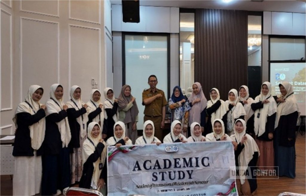 Prodi HI UNIDA Gontor Perkuat Wawasan Kerja Sama Global di Pemkot Surabaya