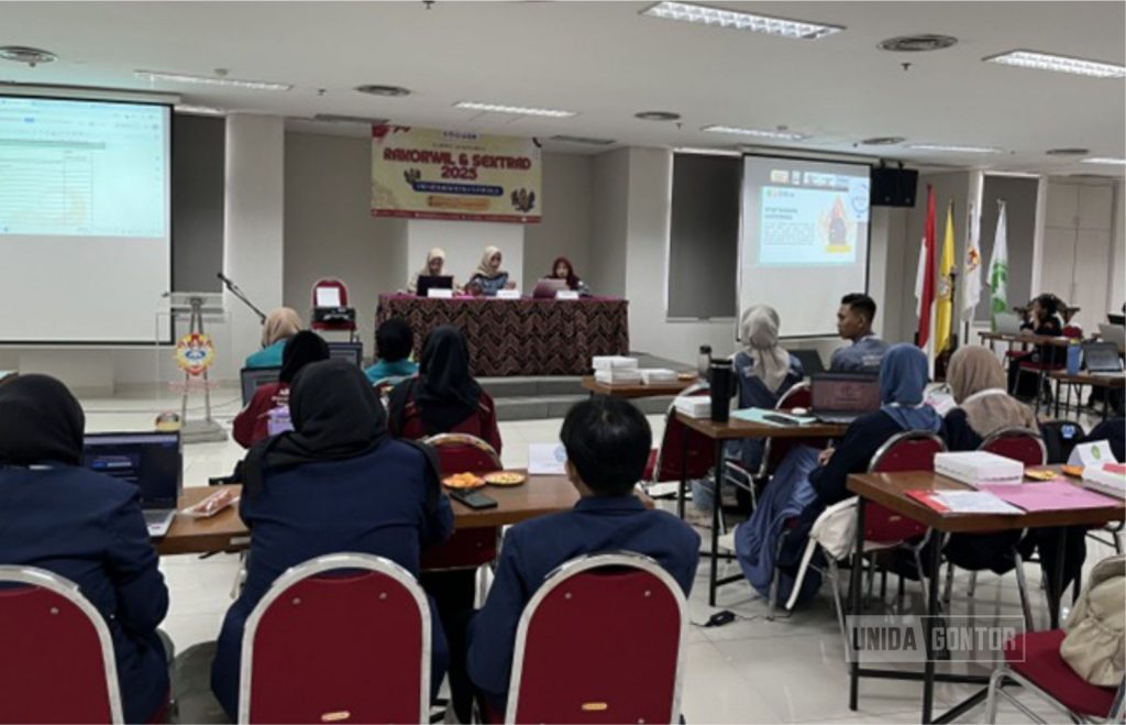 Mahasiswa Farmasi UNIDA Gontor Hadiri Agenda Tahunan RAKORWIL dan SEKTRAD ISMAFARSI Jatim