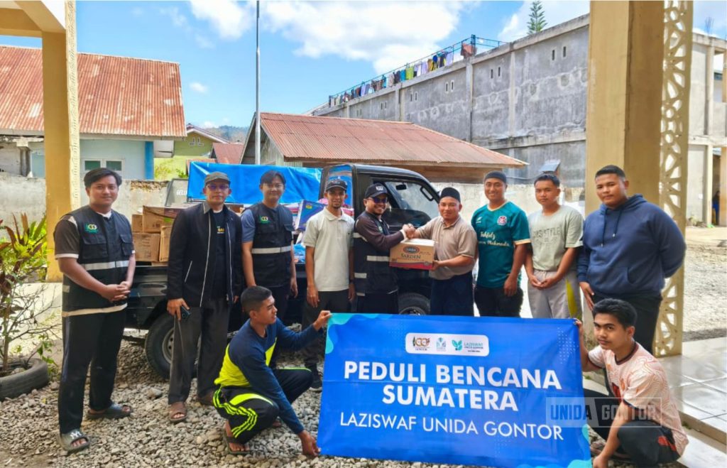 LAZISWAF UNIDA Gontor Salurkan Donasi Kemanusiaan bagi Korban Bencana Takengon Aceh