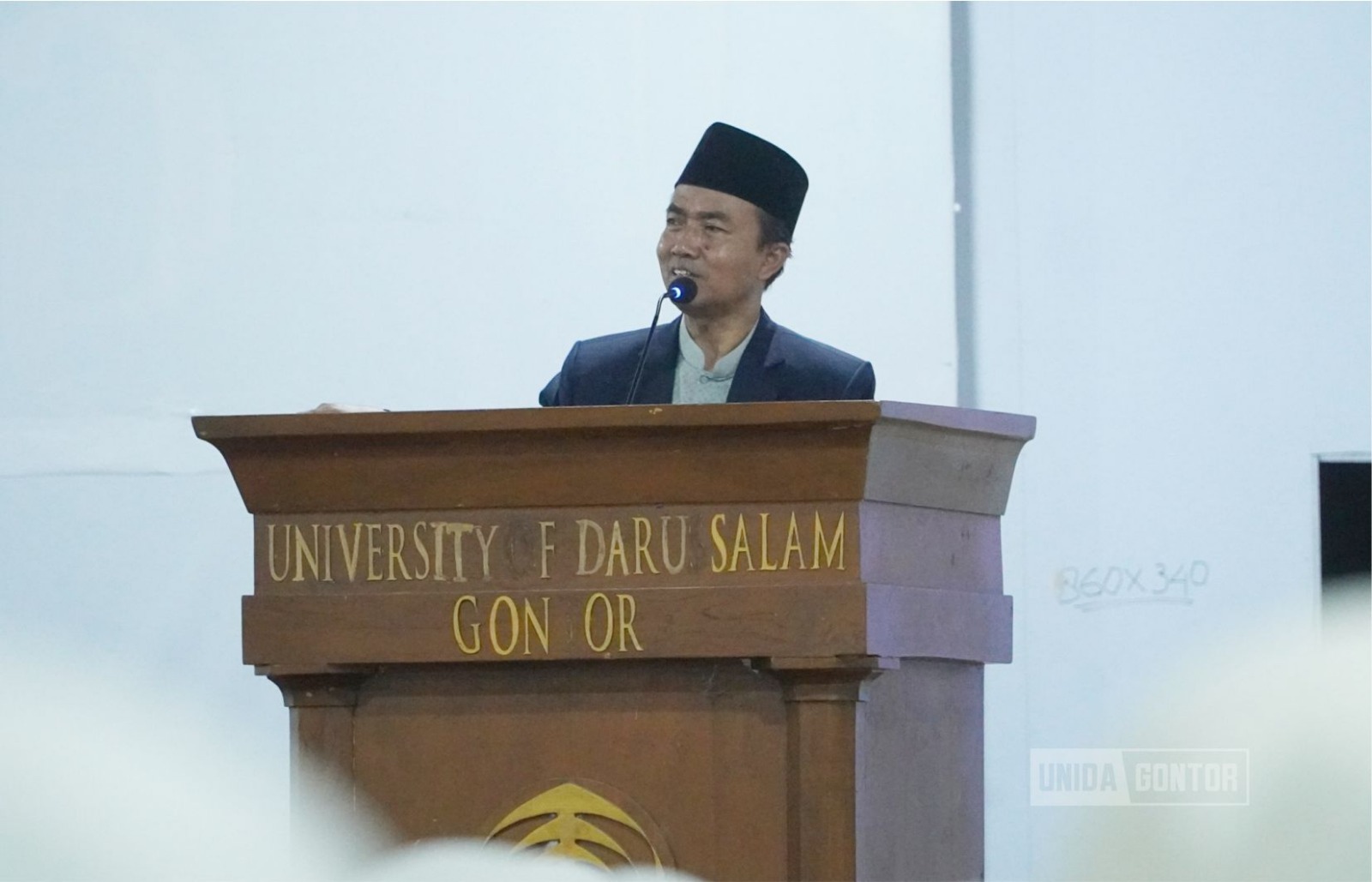 Prosesi pergantian pengurus Himpunan Mahasiswi Program Studi Fakultas Ushuluddin UNIDA Gontor