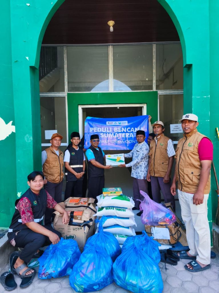 Bantuan LAZISWAF UNIDA Gontor untuk Santri Pesantren Al-Muslim Aceh Pasca Bencana Alam