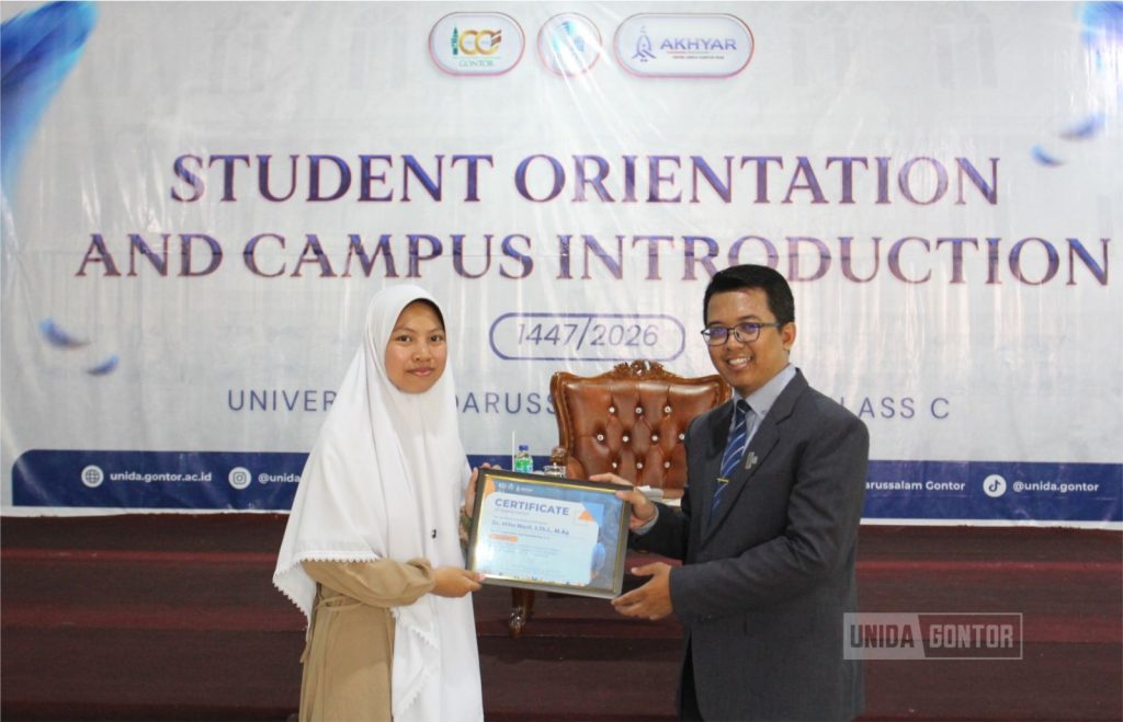 Penguatan Karakter dan Kompetensi Global Mahasiswa Baru UNIDA Gontor