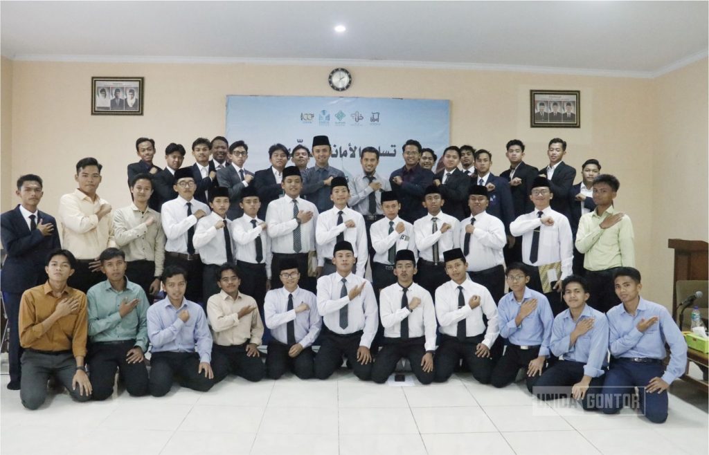 Serah Terima Jabatan HMP PBA dan Lisanul Arab UNIDA Gontor Berlangsung Khidmat