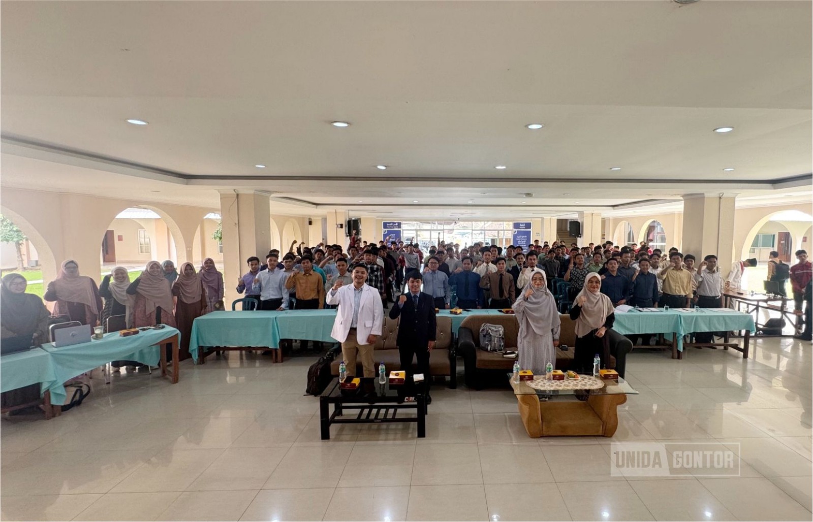 Talk Show Kesehatan HTTS 2026 tentang Kawasan Tanpa Rokok di UNIDA Gontor